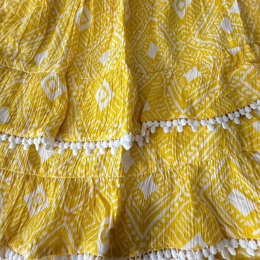 Yellow Smocked 2-Piece Skirt Set With Lace Trim By Band Of The Free, Size S - Picture 8 of 8